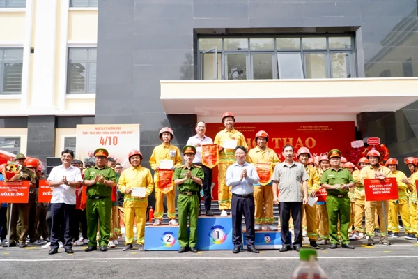 HADO PM ĐẠT GIẢI NHÌ TẠI HỘI THAO NGHIỆP VỤ PCCC VÀ CNCH KHU VỰC 10 NĂM 2026