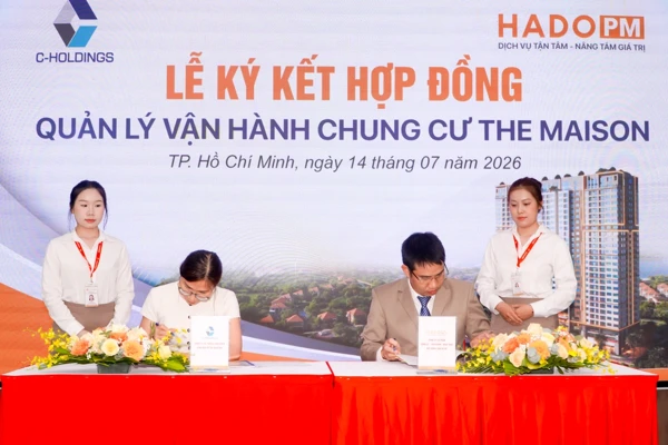 HADO PM KÝ KẾT HỢP ĐỒNG QUẢN LÝ VẬN HÀNH CHUNG CƯ THE MAISON